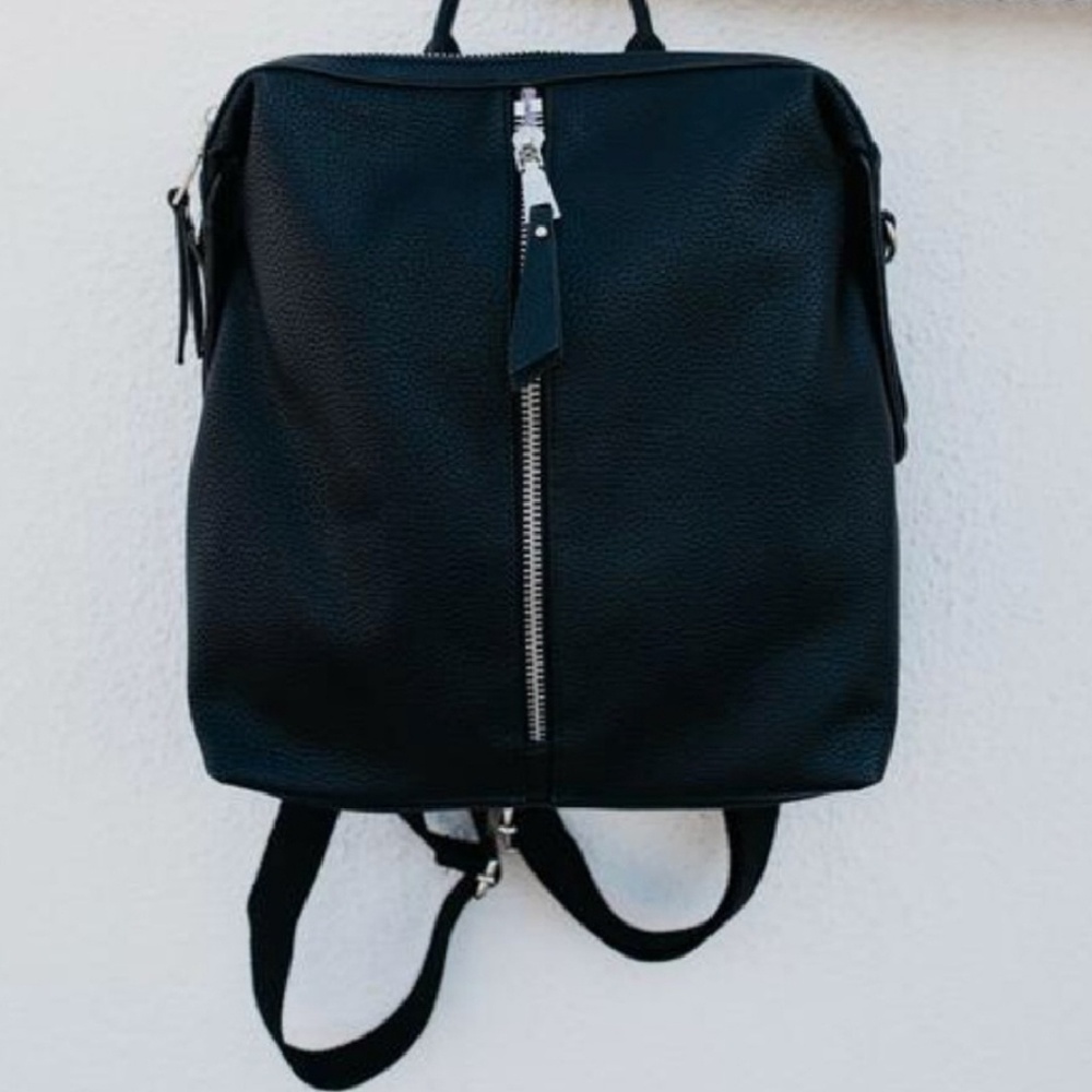 Vici Kenzie backpack